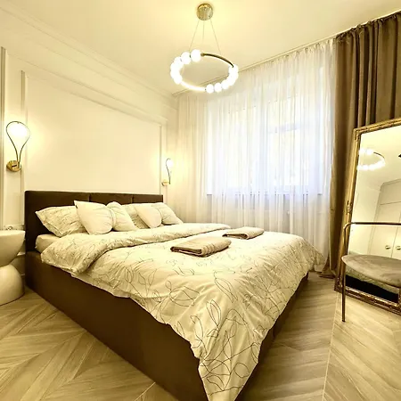 Apartman Psie Budy -200m Main Square